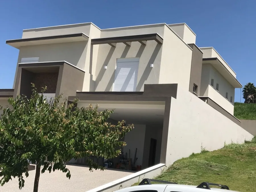 Fachada de residência de alto padrão executada pela HA Engenharia